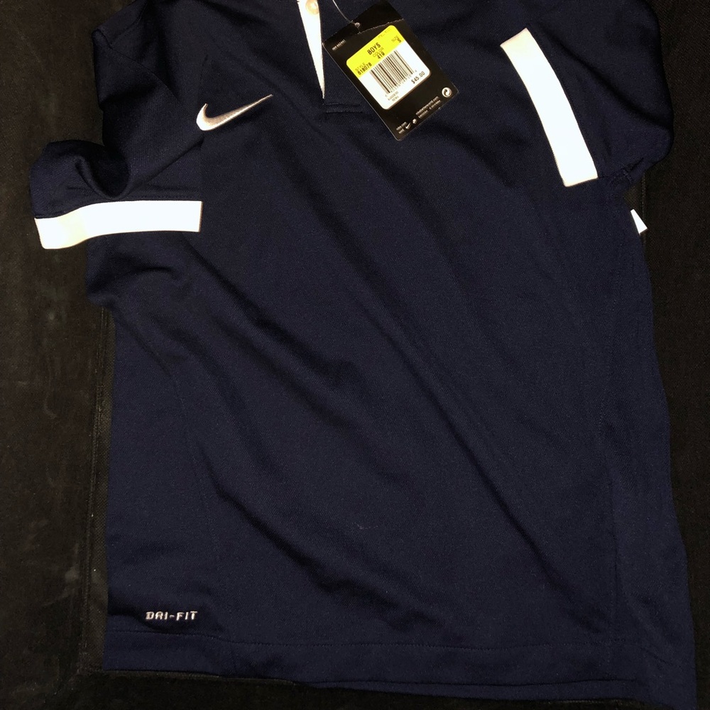 Nike sport tee